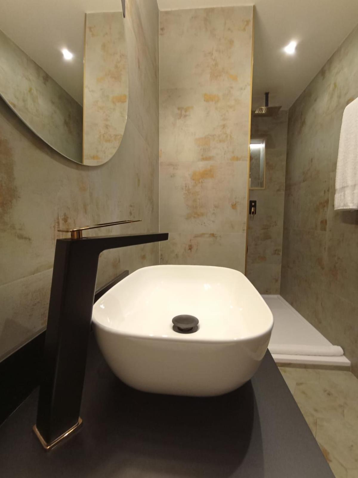Apartamentos Vior Y Valdes Cudillero Dış mekan fotoğraf